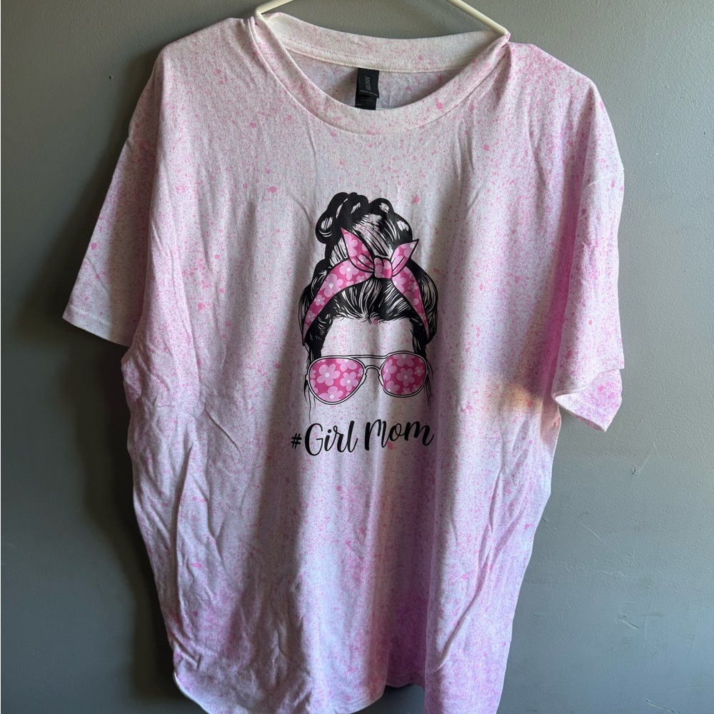 Gildan Pink #GirlMom Graphic Tee